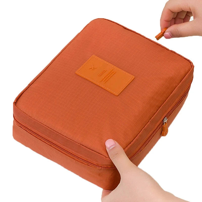 High Capacity Outdoor Makeup Bag - Bakyat Store