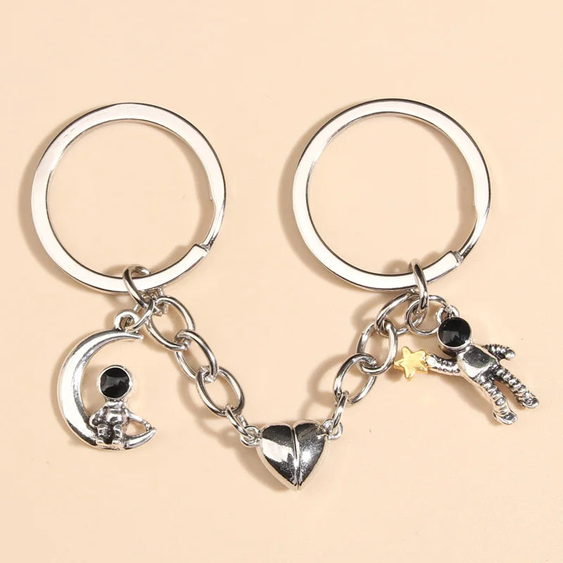 Keychain Astronaut Star Magnetic Button Key Ring - Bakyat Store