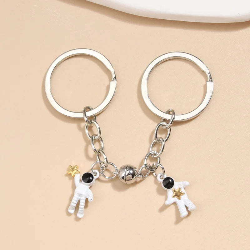 Keychain Astronaut Star Magnetic Button Key Ring - Bakyat Store