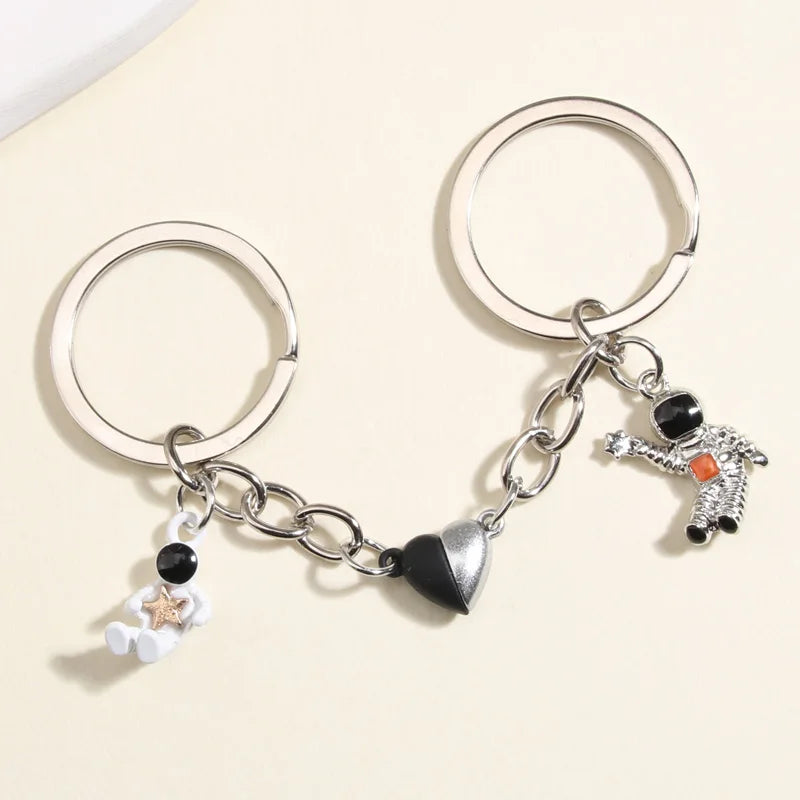 Keychain Astronaut Star Magnetic Button Key Ring - Bakyat Store