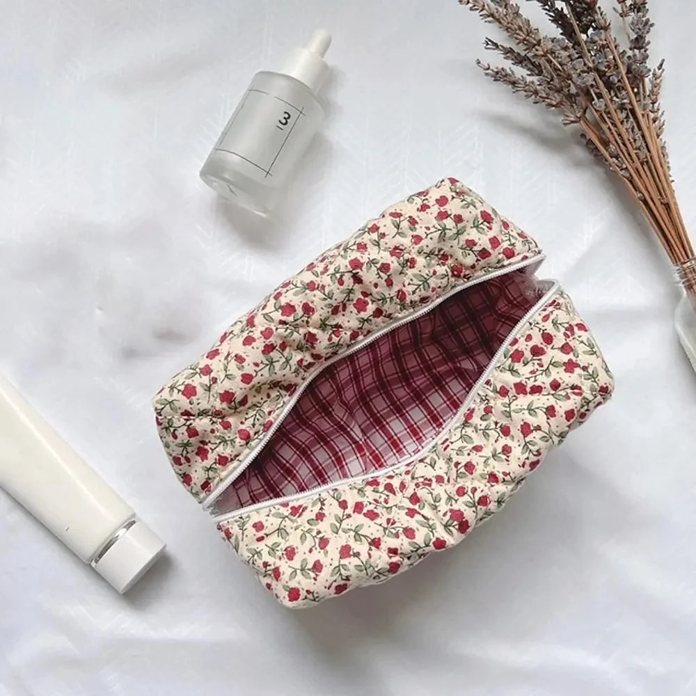 Floral Puffy Quilted Makeup Bag - Bakyat Store