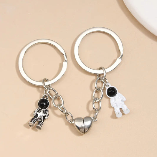 Keychain Astronaut Star Magnetic Button Key Ring - Bakyat Store